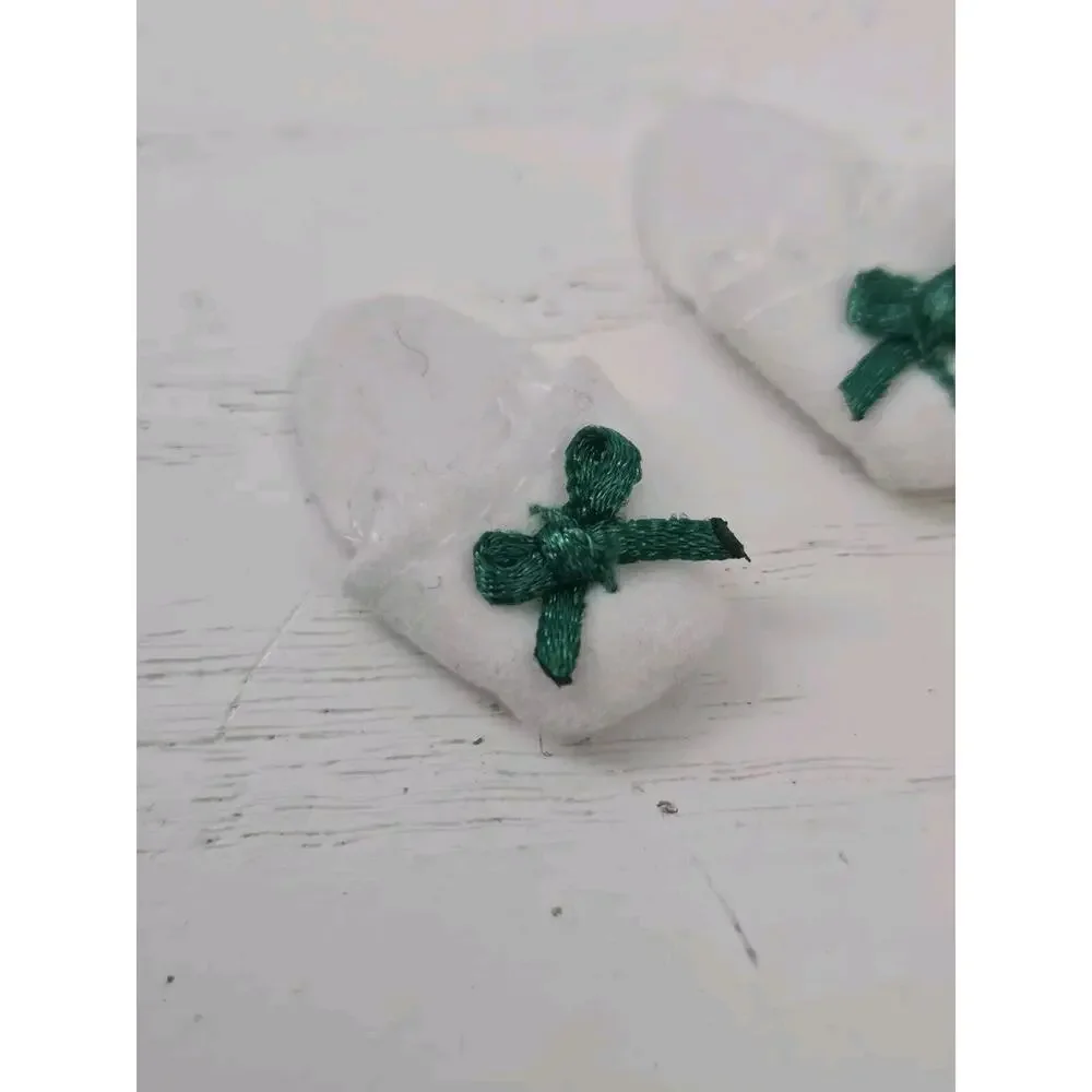 Vintage Barbie White‎ And Green Slippers